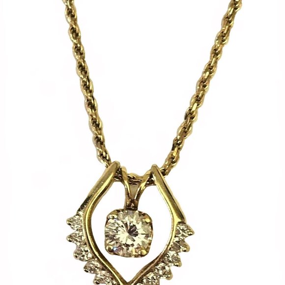 14kt yellow gold 0.94ctw Diamond Pendant & Chain